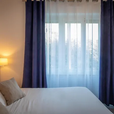 Hotel Logis Rex 3*